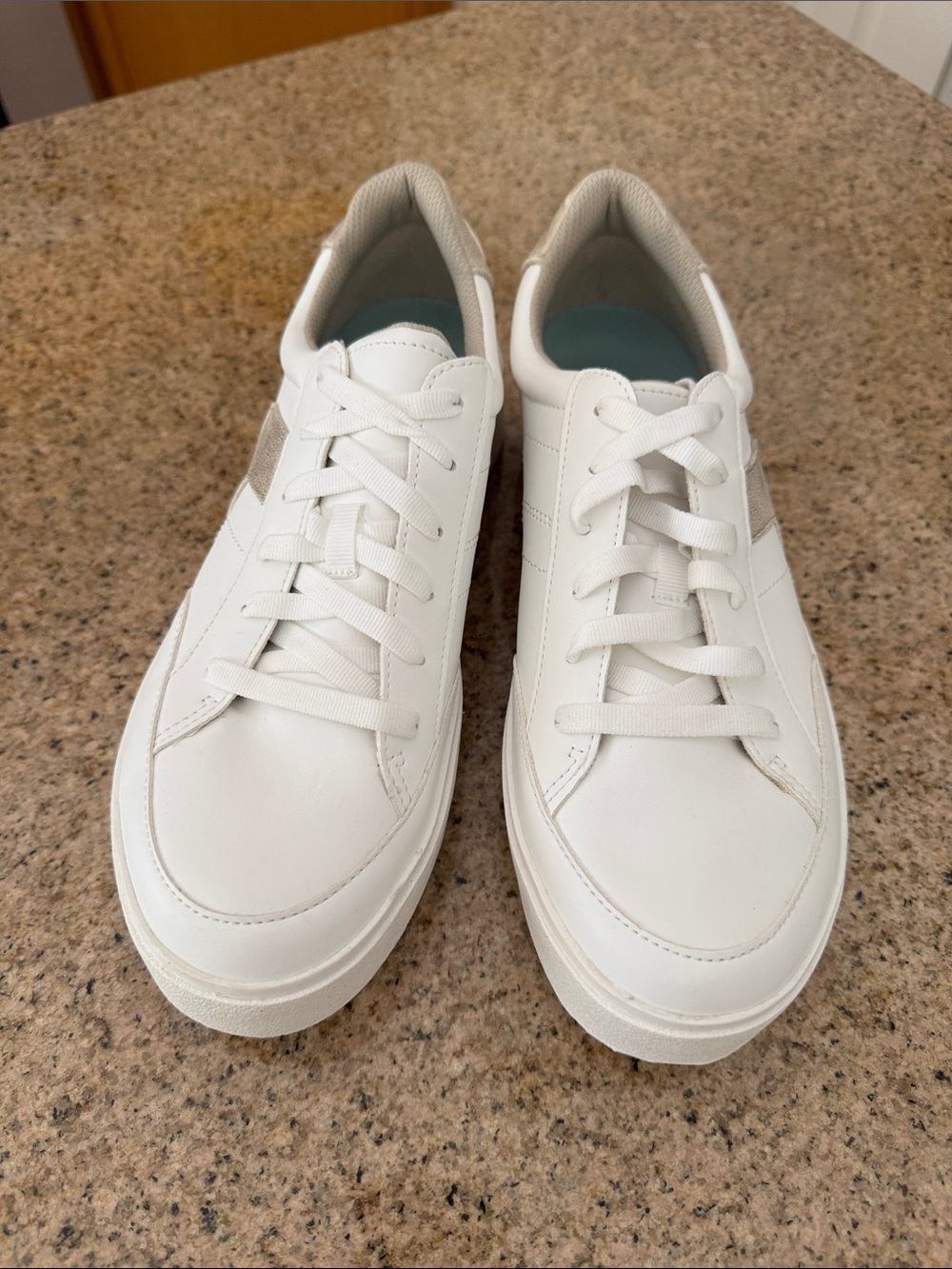 Dr. Scholl's Madison Lace White Sneakers with Bronze Accent Size 9 | NEW no box - Picture 3 of 11